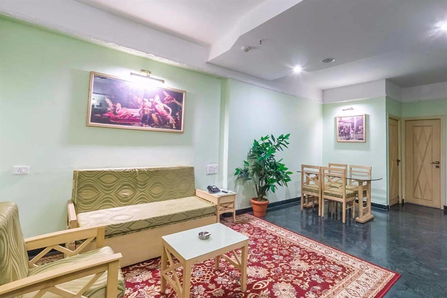 特雷布舒适套房酒店 迈索尔 外观 照片