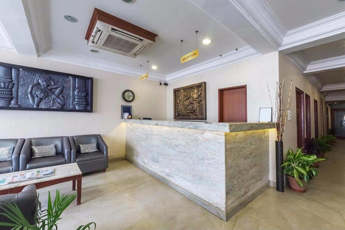 特雷布舒适套房酒店 迈索尔 外观 照片